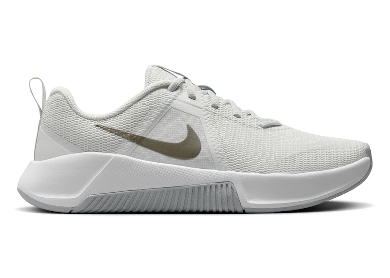 Nike MC Trainer 3 Photon Dust White Light Smoke Grey Metallic Pewter (Women's)