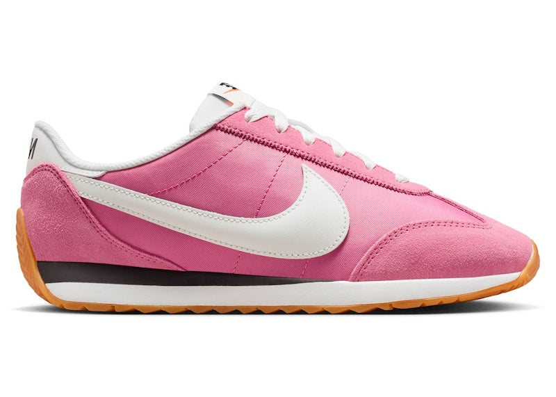 Nike Pacific Peony Black Sail Gum (Women's)
