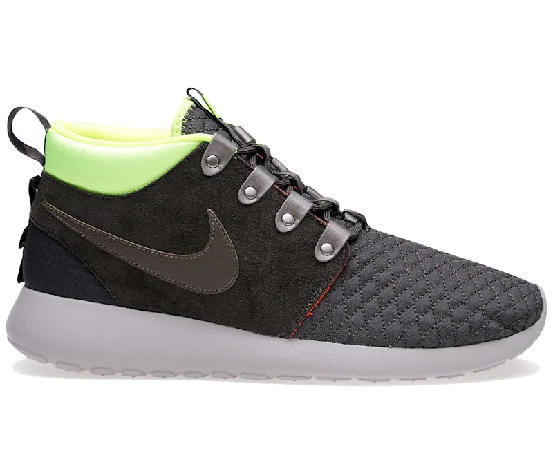 Nike Roshe Run Sneakerboot Newsprint Smoke