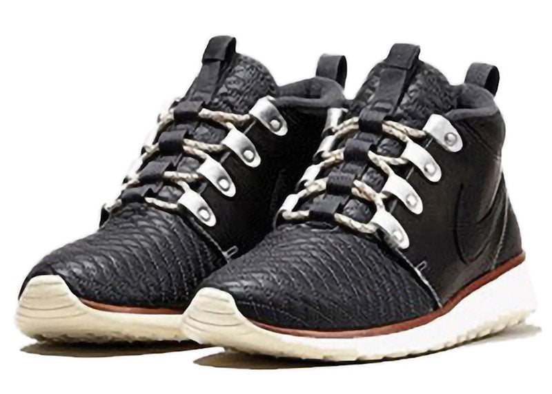 Nike Roshe Run Sneakerboot QS Black Quilted