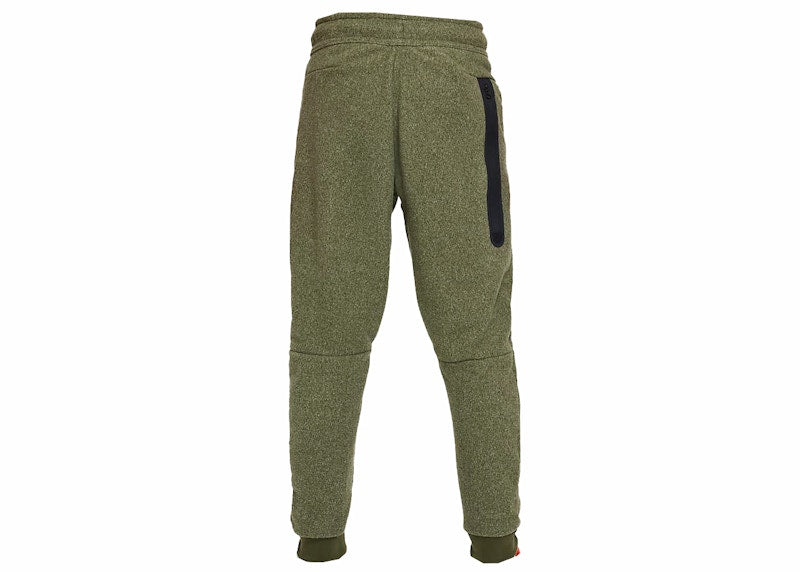 Nike Sportswear Big Kids' Tech Fleece Winterized Joggers Rough Green/Black