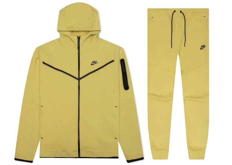 Nike Sportswear Tech Fleece Hoodie & Joggers Set Saturn Gold/Black