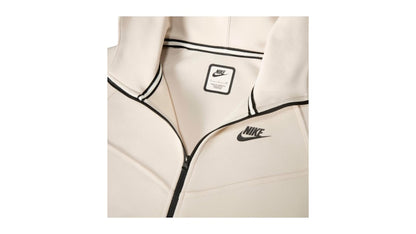 Nike Sportswear Women's Tech Fleece Windrunner Full-Zip Hoodie Light Orewood Brown