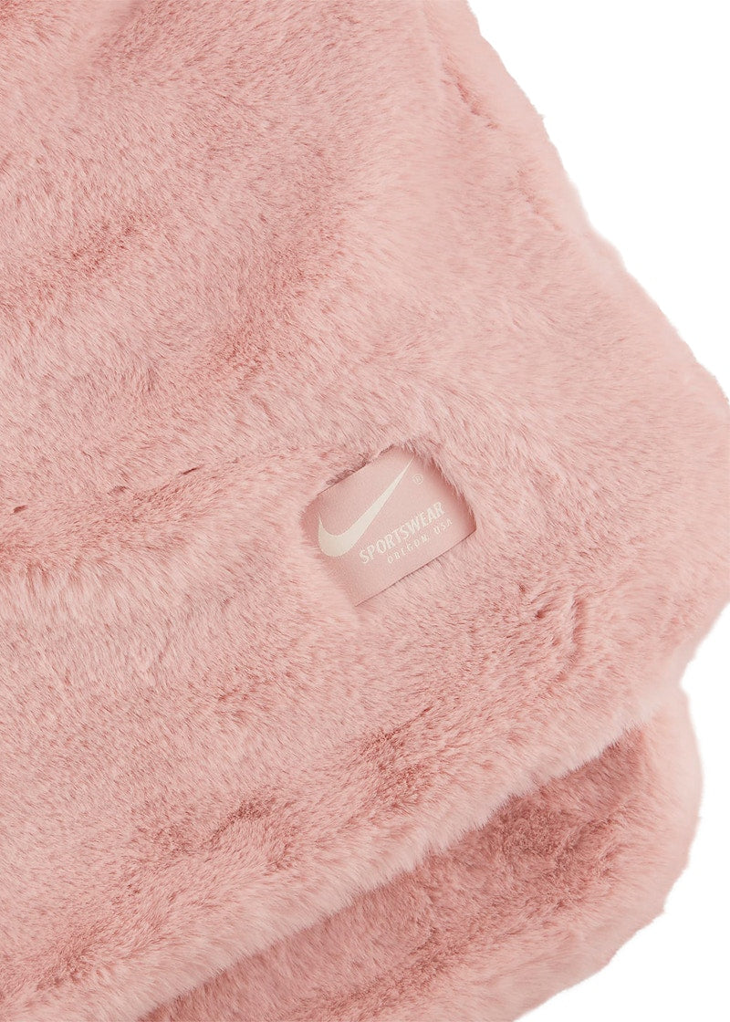 Nike Swoosh Faux Fur Blanket Pink Oxford/Cashmere/Cashmere