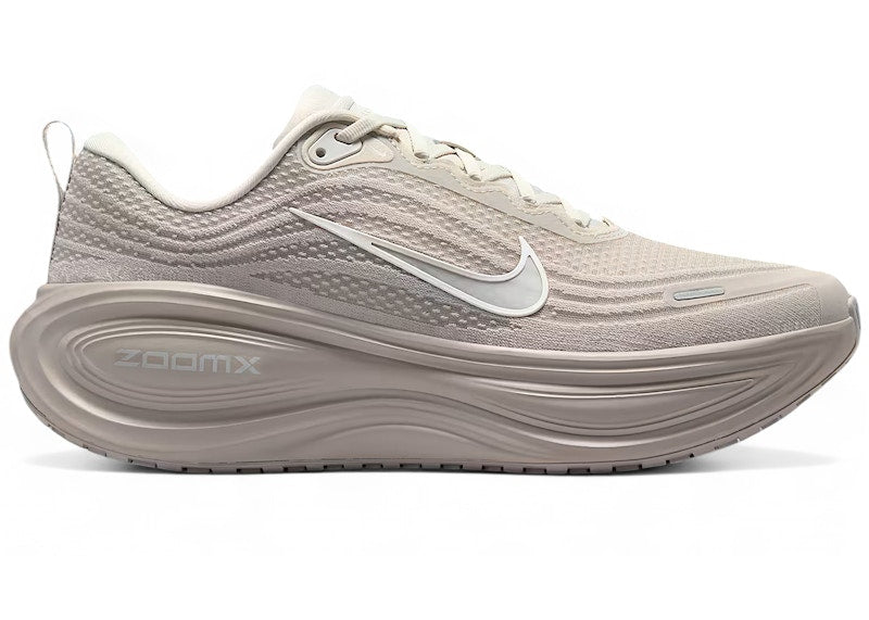 Nike Vomero Plus Light Bone