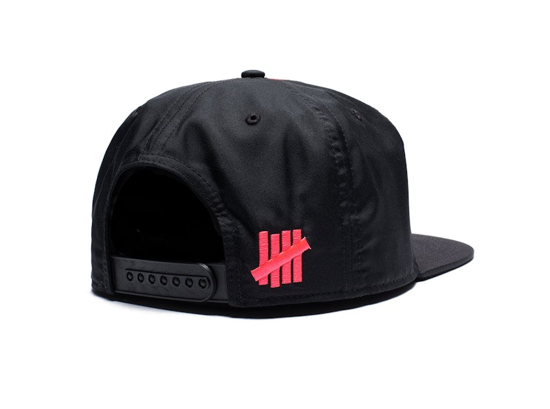 Nike x Undefeated NRG Pro QS Cap Black/Hot Punch