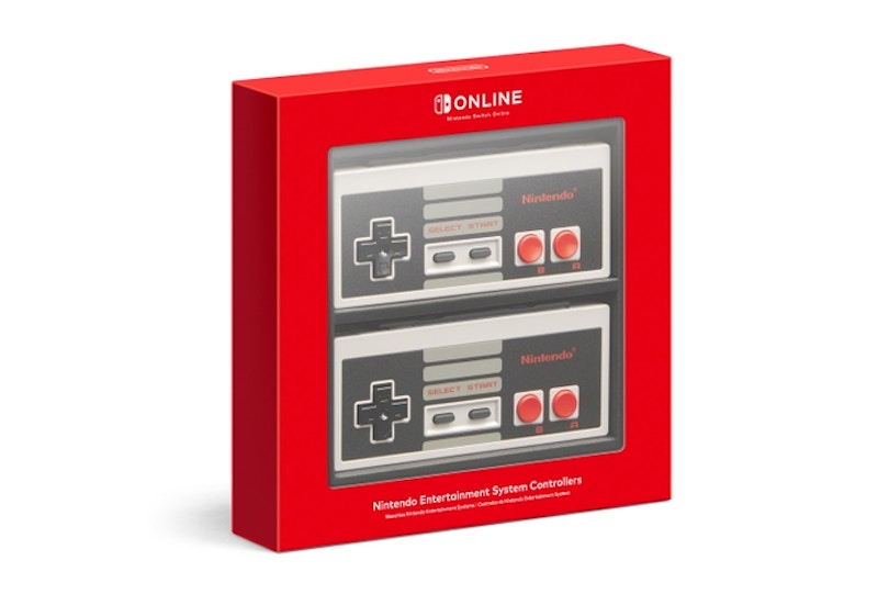 Nintendo Entertainment System Controllers 109045 / 09046A