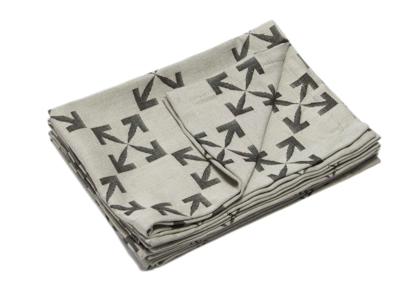 OFF-WHITE Arrow Pattern Table Mat (Set of 4)