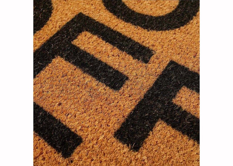 OFF-WHITE OFF Circle Doormat Brown