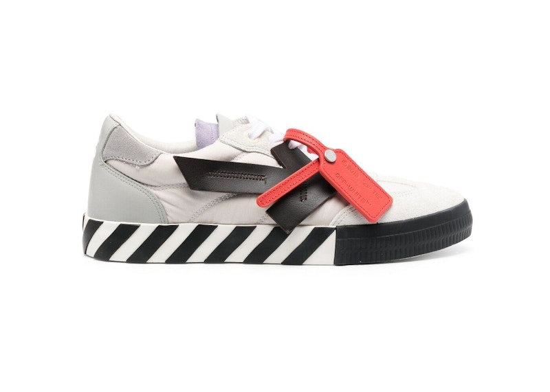 OFF-WHITE Vulc Low Logo Patch White Black