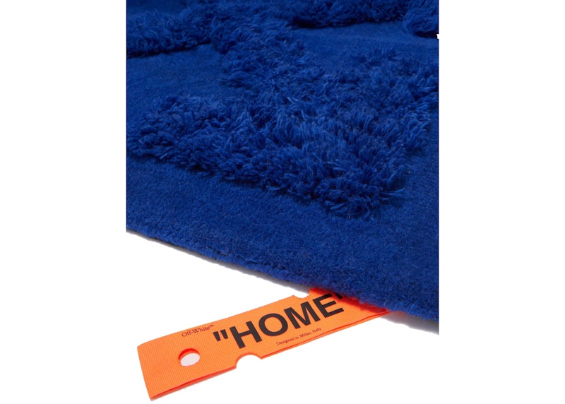 OFF-WHITE Arrow Squared Carpet Blue