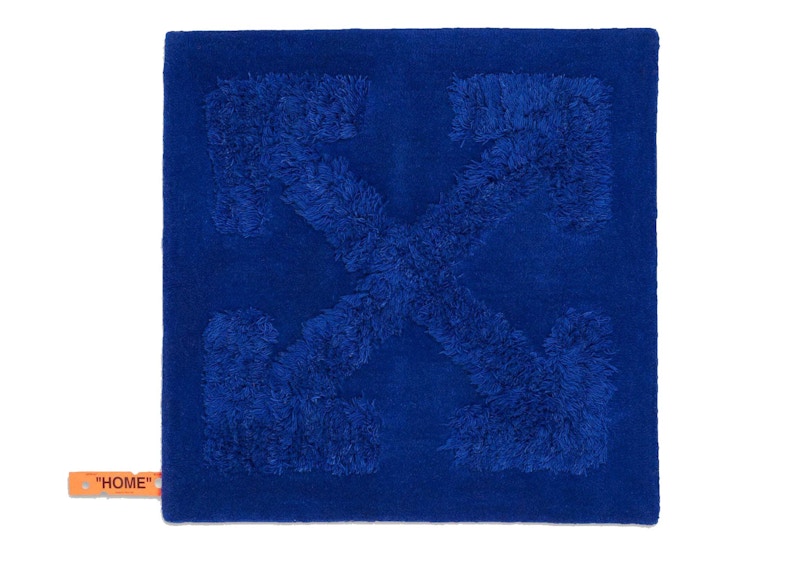 OFF-WHITE Arrow Squared Carpet Blue