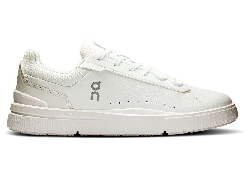 On The Roger Advantage White (2025) (Women's)