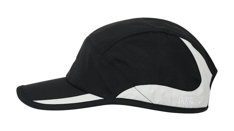 Palace GORE-TEX 3L Runner Black