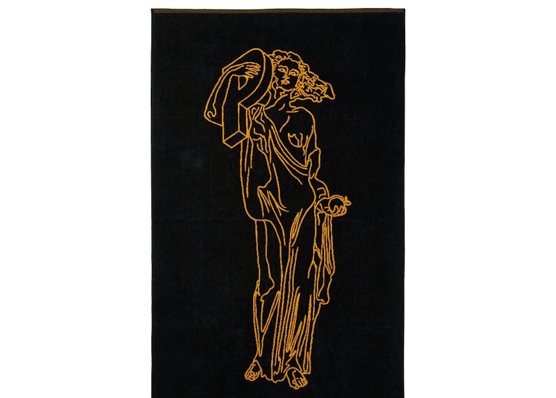 Palace P-Statue Beach Towel Black