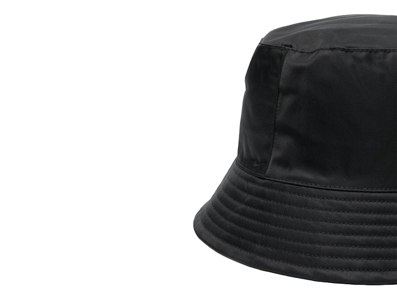 Palm Angels Embroidered Gothic Intarsia Logo Bucket Hat Black/White