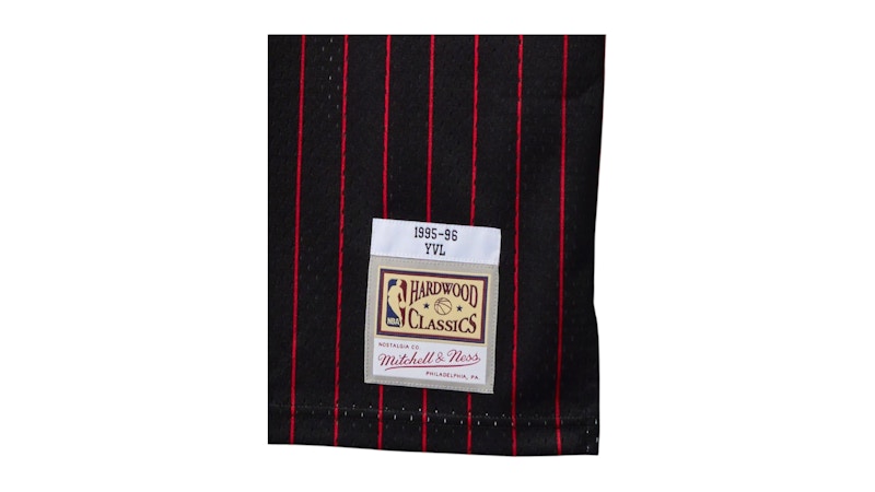Playboi Carti x NBA x Mitchell & Ness Chicago Bulls 1995-96 Swingman Jersey Black