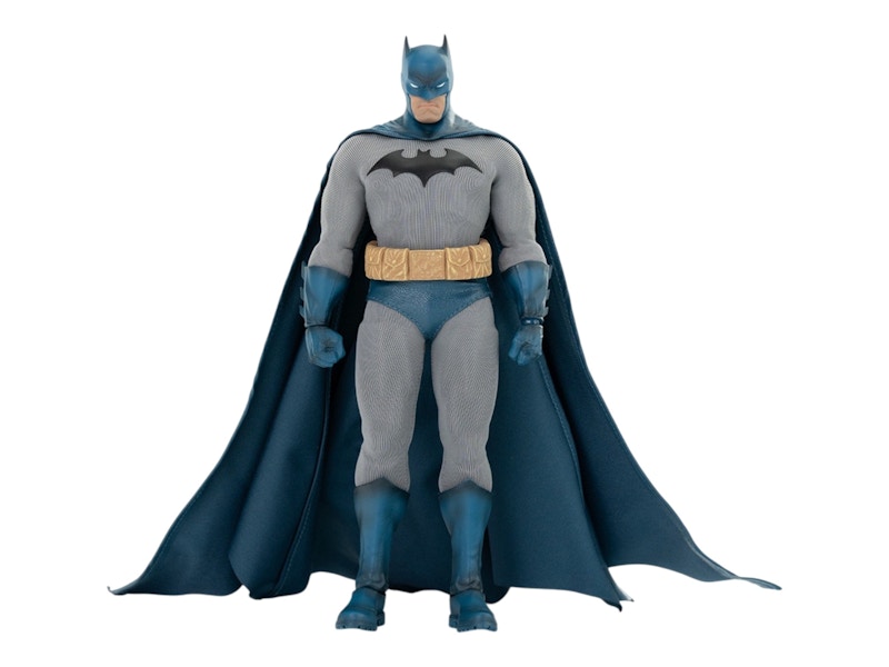 Pop Mart Gong Studios DC Batman Hush Action Figure