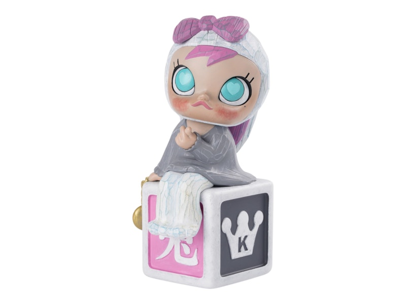 Pop Mart Molly 17th Anniversary Statue The Moon Rabbit Figure