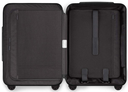 Rimowa Essential Cabin Gloss Black