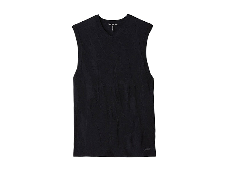 Sun Day Red x Tiger Woods 3D Knit Cashmere Tonal Camo Vest Black