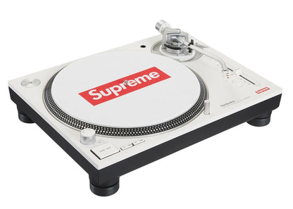 Supreme Technics SL-1200MK7 Turntable White