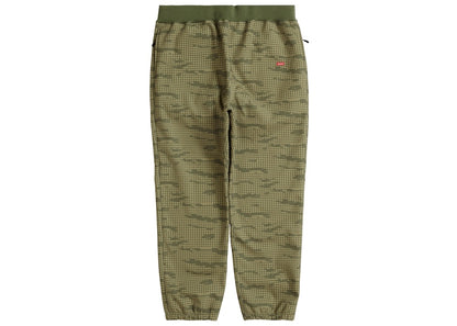 Supreme WINDSTOPPER Sweatpant (FW21) Olive Grid Camo