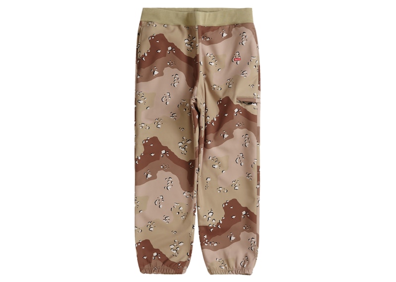 Supreme WINDSTOPPER Sweatpant (FW22) Chocolate Chip Camo