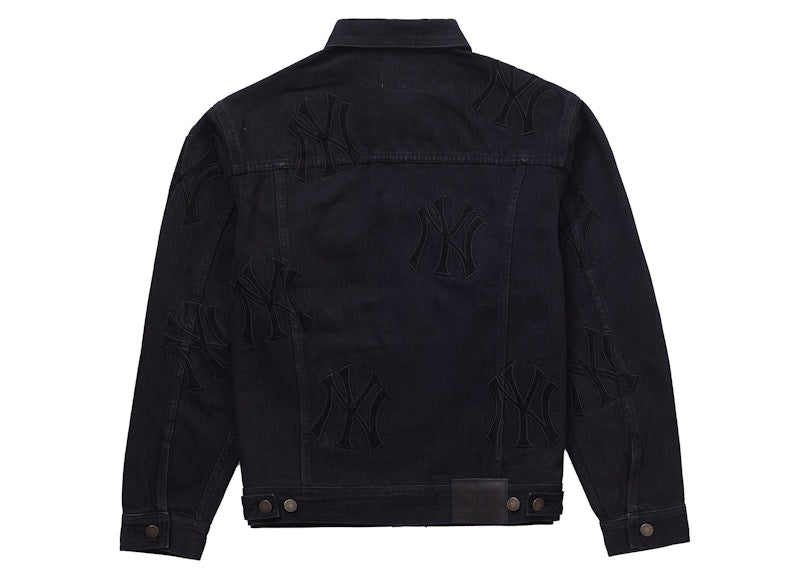 Supreme x New York Yankees Denim Trucker Jacket Washed Black