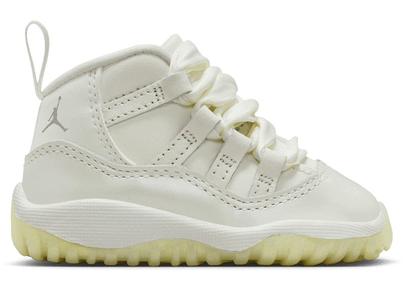 Jordan 11 Retro Pearl (TD)