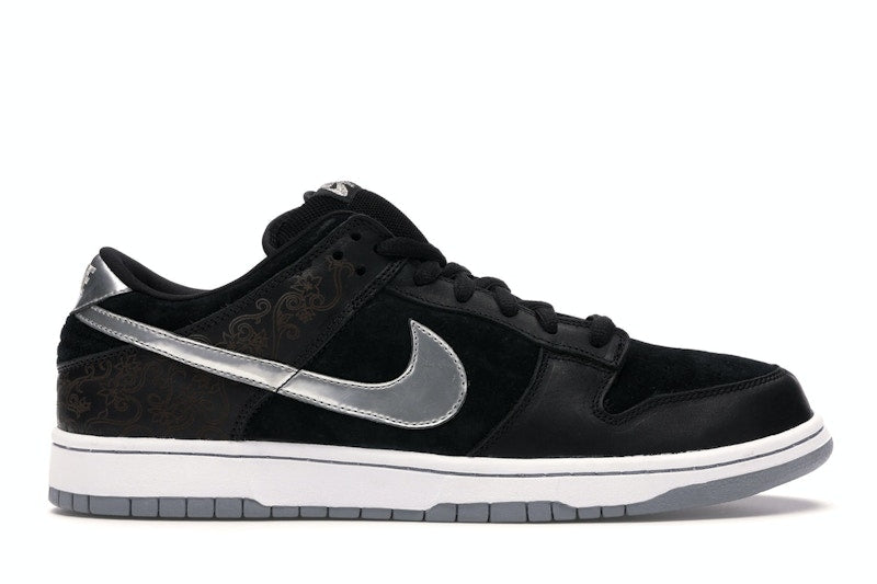 Nike SB Dunk Low Takashi 2