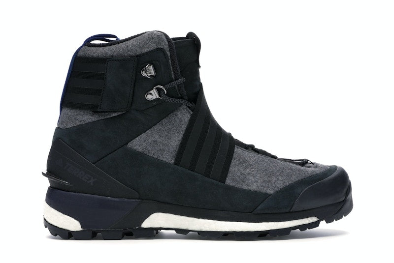 adidas Terrex Tracefinder Xhibition