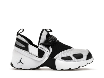 Jordan Trunner LX White Black (Women's)