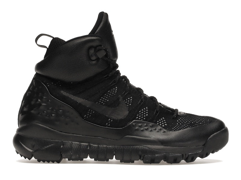 Nike Lupinek Flyknit Triple Black