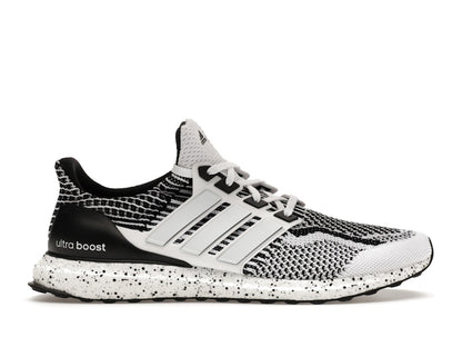adidas Ultra Boost 5.0 DNA Cloud White Black