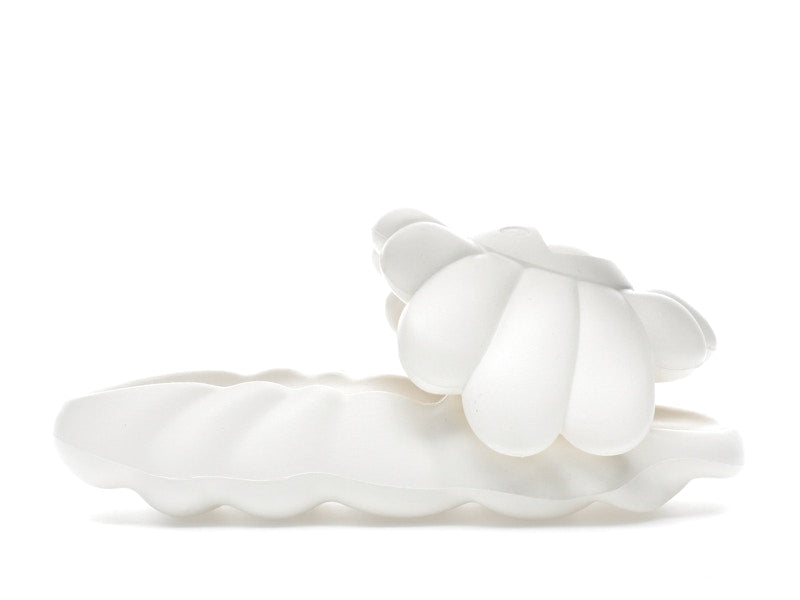 Takashi Murakami Ohana Full-Bloom Slide Star White