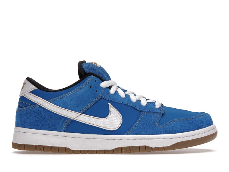 Nike SB Dunk Low Street Fighter Chun Li
