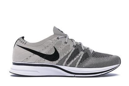 Nike Flyknit Trainer Pale Grey