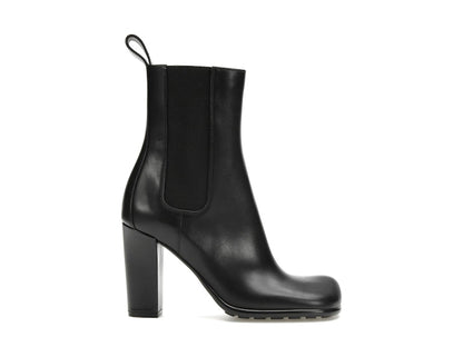 Bottega Veneta Storm Moulded Toe Leather Chelsea Boot Black (Women's)