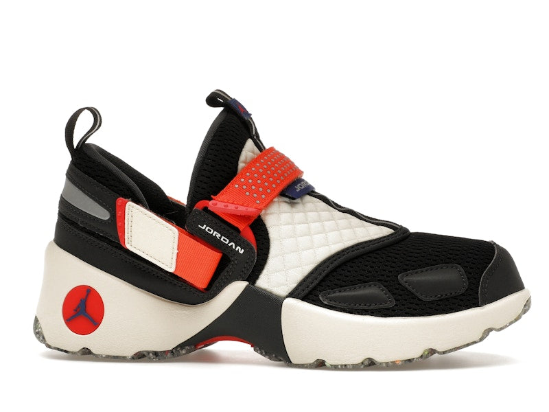 Jordan Trunner LX Rare Air (Women's)