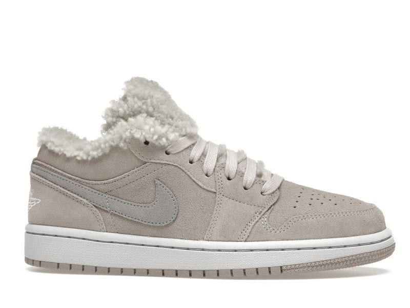 Jordan 1 Low SE Sherpa Fleece (Women's)