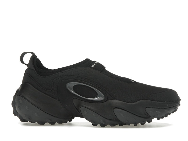 Oakley Edge Icon Slip On Black