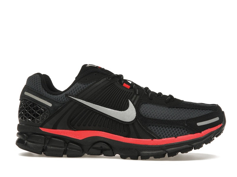 Nike Zoom Vomero 5 Black Metallic University Red