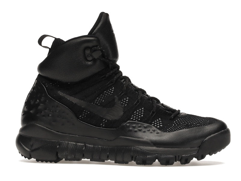 Nike Lupinek Flyknit Triple Black
