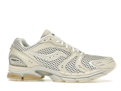 Saucony ProGrid Triumph 4 Highsnobiety Cream