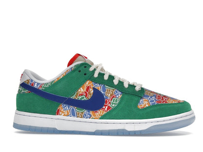 Nike Dunk Low Foam Finger