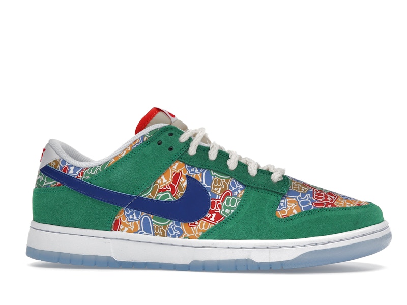 Nike Dunk Low Foam Finger
