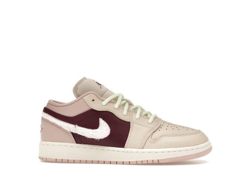 Jordan 1 Low SE Fur Swoosh (GS)