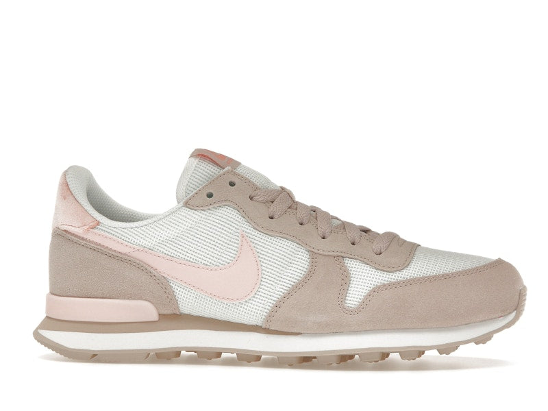 Nike Internationalist Summit White Light Madder Root (Women's)