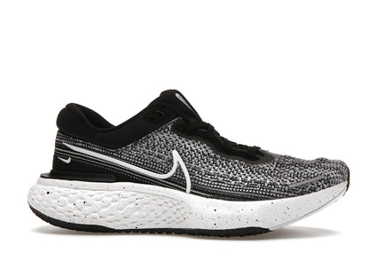 Nike ZoomX Invincible Run Flyknit Oreo